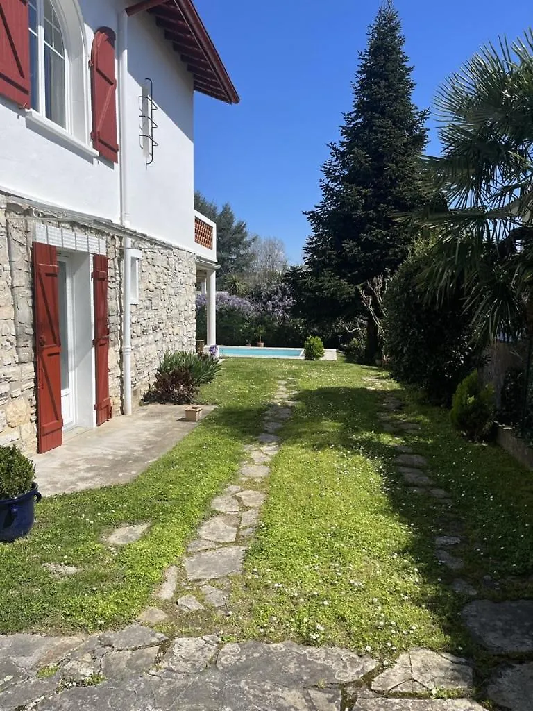 Vallons Bayonne - Aritxague - Maison - Piscine Villa 0*,